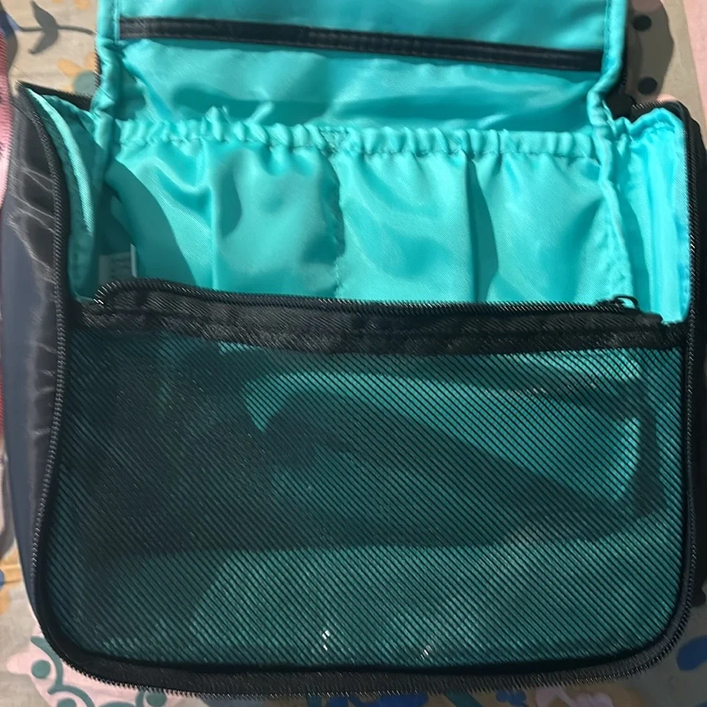 Make-Up Hanging Organizer